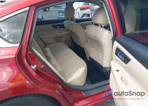 2015 Nissan Altima 2.5 S z USA, uszkodzony, nr VIN 1N4AL3AP4FC453009